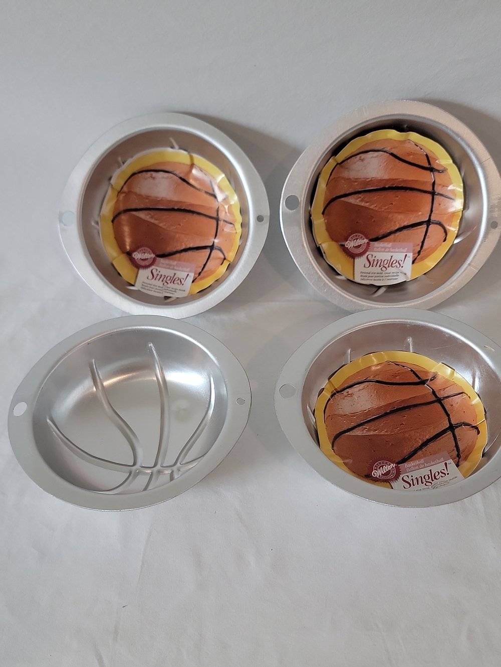 Baskerball Singles Bake, Cake Pans QTY of 4
